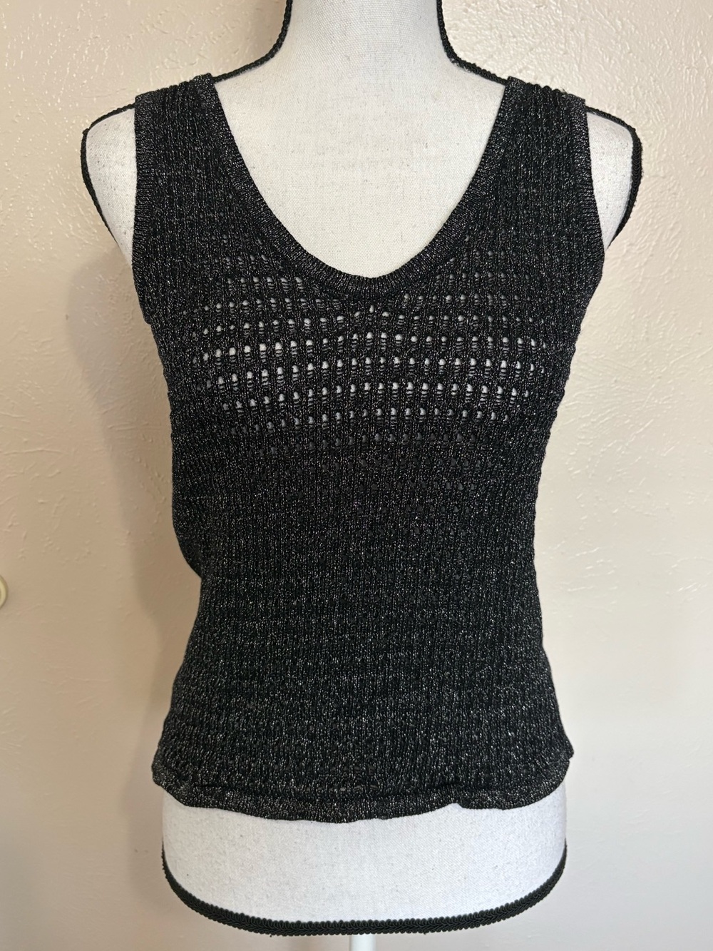 St John Sport Black Metallic Sleeveless Knit Top Wool Blend Womens Medium